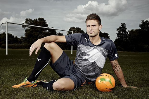 克罗地亚主帅质疑：某些球队没亮眼表现，凭啥分在一档？（克罗地亚主帅发声：表现平平的球队凭什么进第一档？）