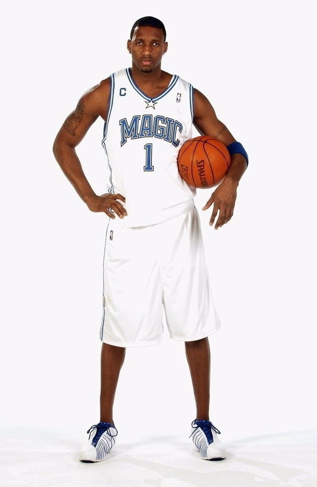 那不勒斯官方：吉尔摩周一将接受手术；据悉将缺阵至明年一月（那不勒斯通报：吉尔摩周一接受手术，预计缺阵至明年一月）