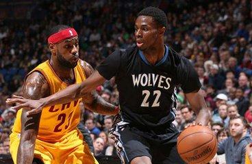 德天空：小腿肌肉受伤的伯卡特至少会缺席12月的比赛（德天空：伯卡特小腿肌肉受伤，至少无缘整个12月的比赛）