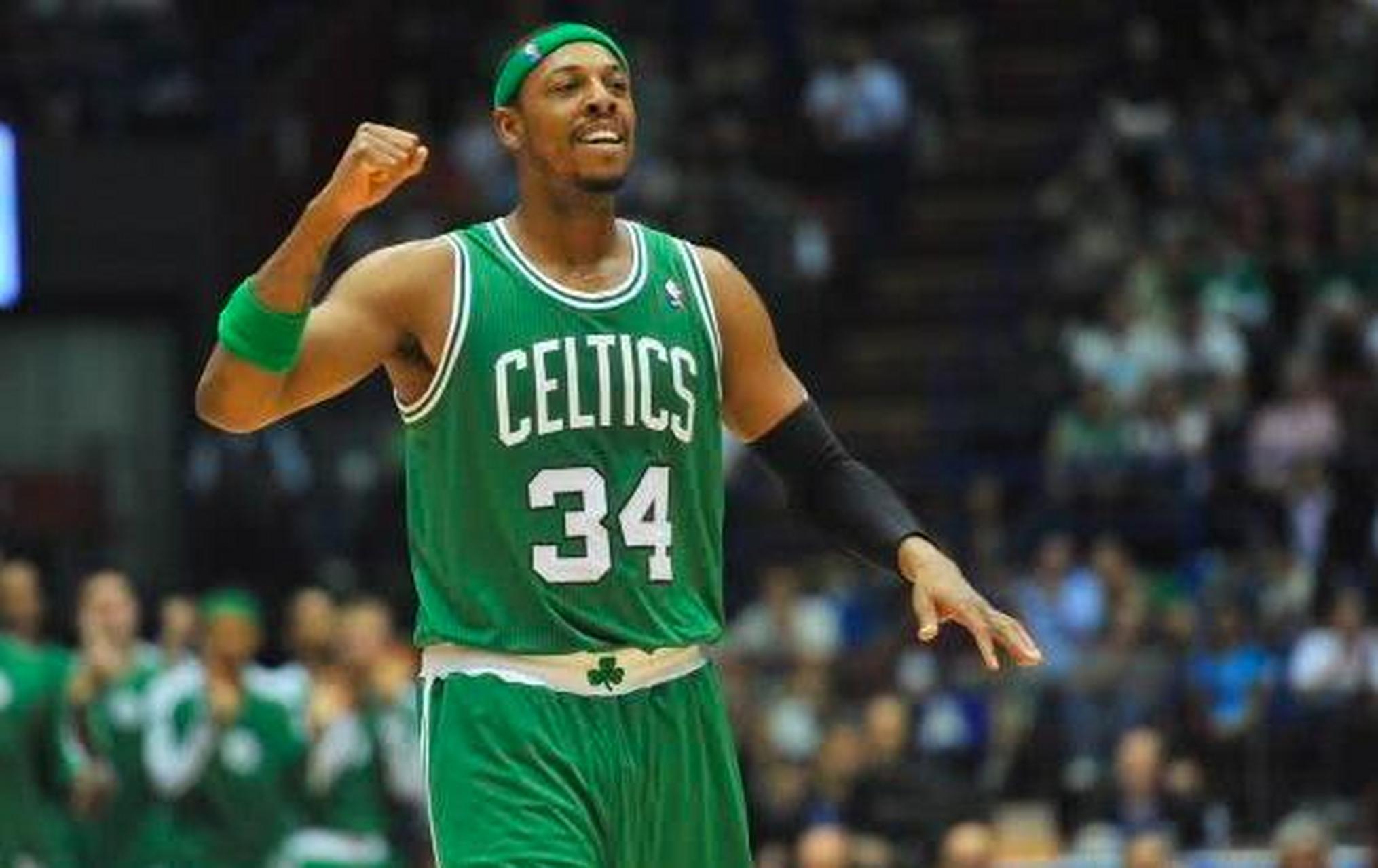 来看中国女足的比赛遇到了前男足主教练扬科维奇（在中国女足赛场偶遇前男足主教练扬科维奇）