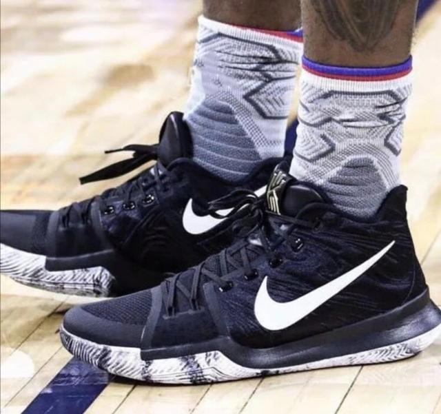 罗体：罗马尼奥利右腿屈肌受伤，或缺席下轮对阵国米的关键战（罗体：罗马尼奥利右腿屈肌受伤，或无缘下轮与国米的关键之战）