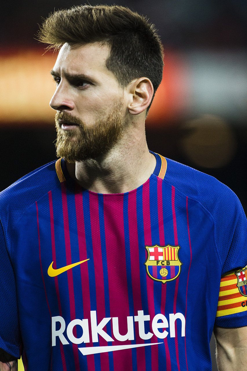 意媒：尤文冬窗很难签下贝尔纳韦，其3千万身价是主要障碍（意媒：尤文冬窗追贝尔纳韦受阻，3000万要价成最大难题）