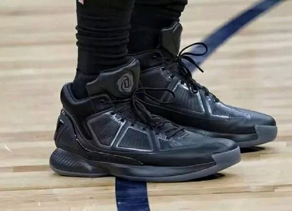 西甲：巴萨4-1大胜瓦伦西亚（西甲：巴塞罗那4比1轻取瓦伦西亚）