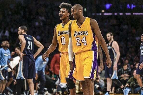 麦克托米奈：尤文很优秀，但那不勒斯得继续提升达到更高高度（麦克托米奈：尤文很强，那不勒斯仍需持续提升以达到更高水平）