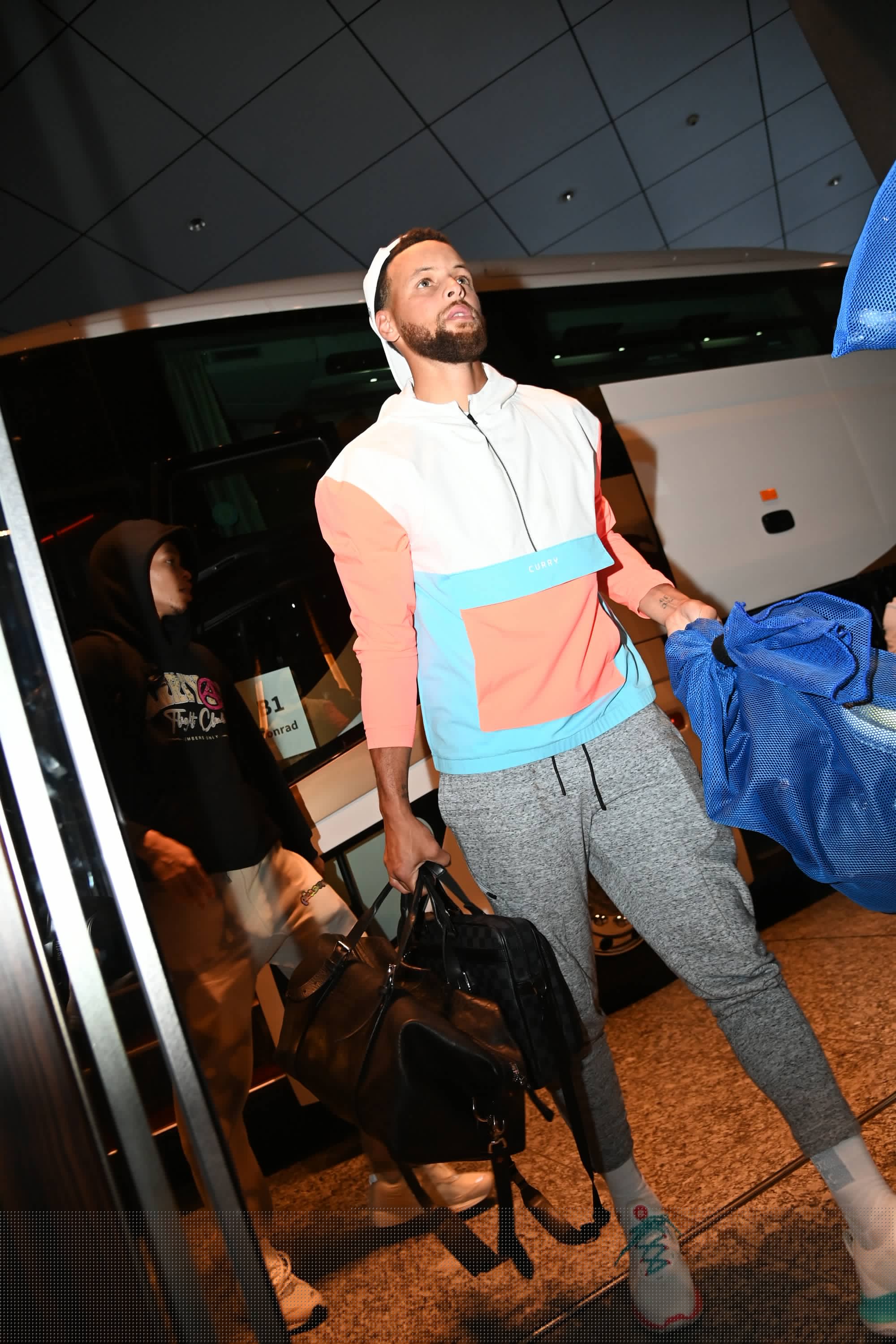 小卡空砍36+7哈登梦游，鲍威尔轰30分手刃旧主，热火送快船5连败（莱昂纳德空砍36+7，哈登失常；鲍威尔30分复仇旧主，热火再送快船五连败）