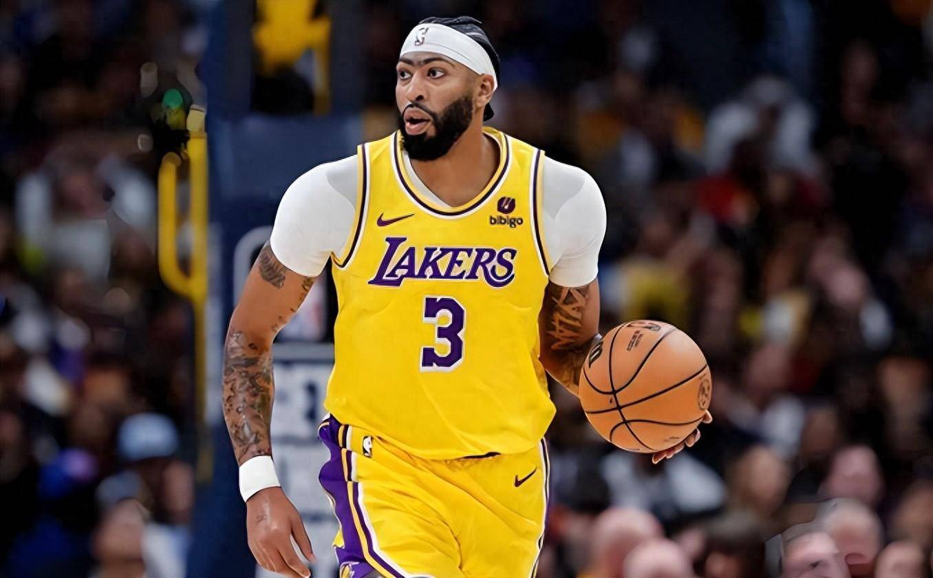 TA：阿森纳未积极推动冬窗出售球员；预计明夏将买断因卡皮耶（TA：阿森纳冬窗不急售球员，预计明夏完成因卡皮耶买断）