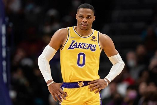 皇马欧冠点球争议 再好的VAR背后也是人操控（皇马欧冠点球风波：再先进的VAR也难避人为因素）