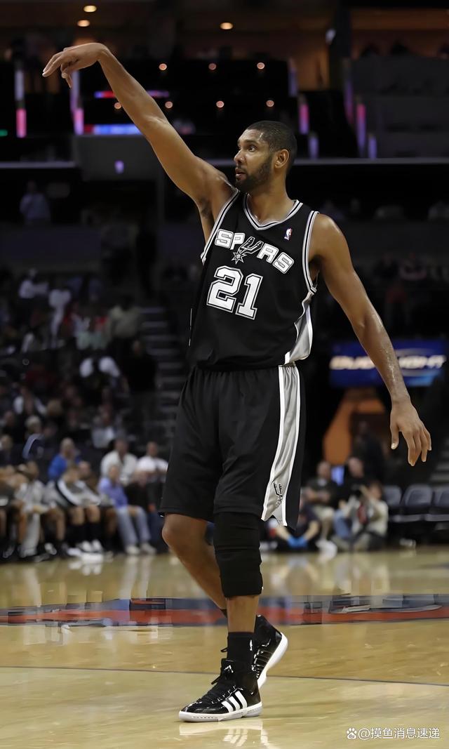 巴黎圣日耳曼姆巴佩梅开二度（巴黎圣日耳曼前锋姆巴佩两度建功）