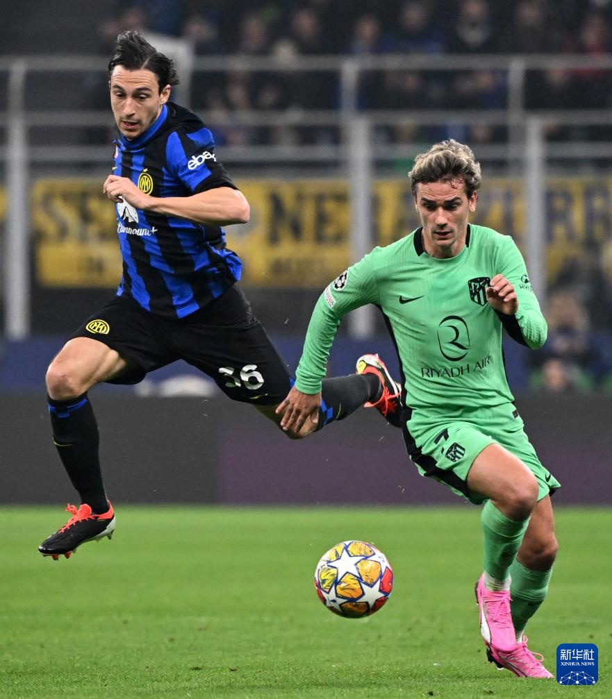 姆巴佩：能被拿来和C罗相提并论很自豪；想拿所有能拿的冠军（姆巴佩：与C罗齐名倍感荣幸，志在收尽所有冠军）