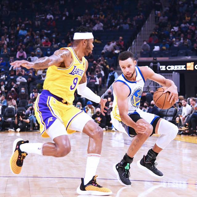 节奏切换得太丝滑了（节奏过渡得极其顺滑）