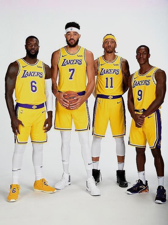 日本队官宣与英格兰友谊赛并晒出森保一与图赫尔合影：伦敦见（日本队宣布将赴伦敦与英格兰进行友谊赛，森保一与图赫尔合影曝光：伦敦见）