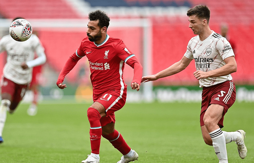 辛普森三分出手，北控防守严密（辛普森外线出手，北控防守严密）